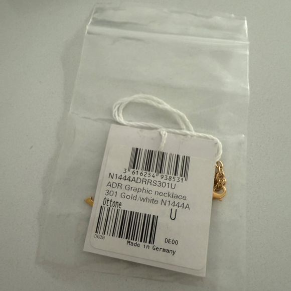 Dior JADOR Gold Finish Metal Necklace with Resin Pearl & Faux Diamond Designer - Picture 4 of 11